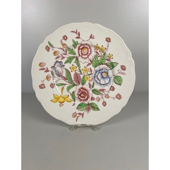 Johnson Brothers Other - Johnson Brothers English Bouquet Dinner Plate Floral Scalloped Rim 10 In England